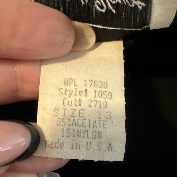 Vintage 80’s Black Velvet Wrap Front Rhinestone Cropped Blazer Fancy Party Top - Picture 12 of 12